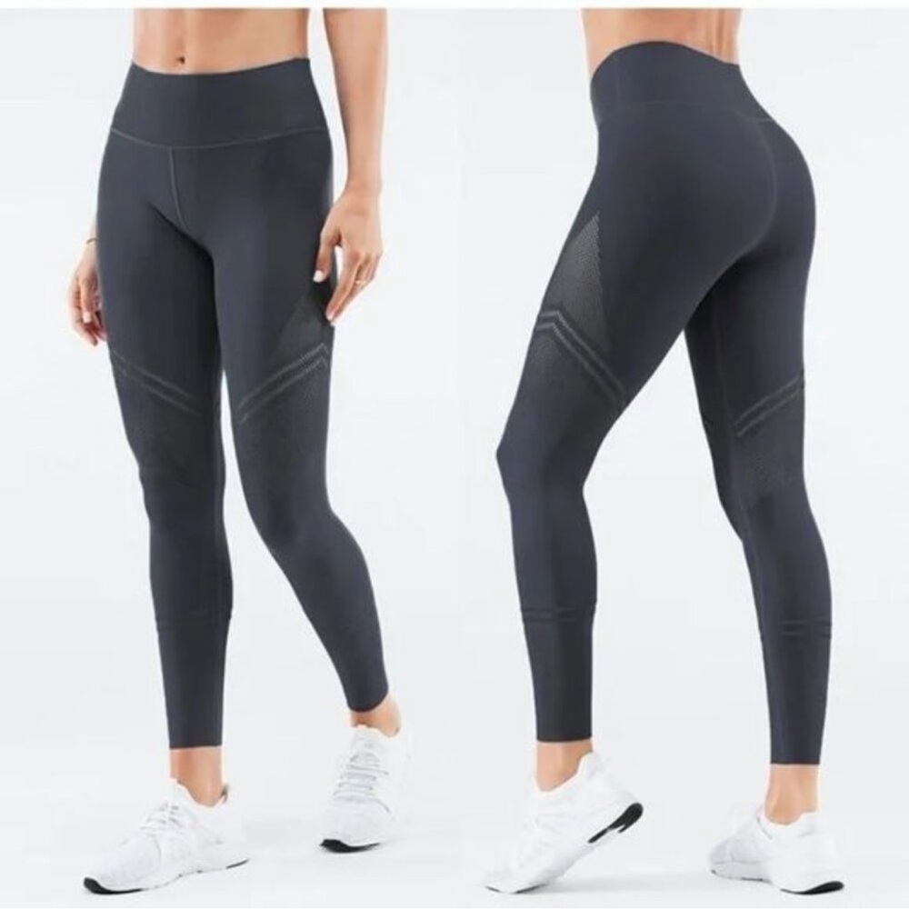 NWT Fabletics Black High Waisted SculptKnit Open Work Leggings Size Small